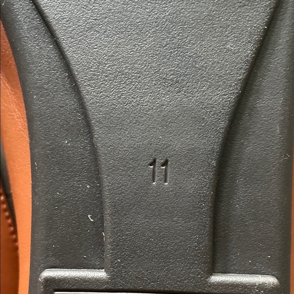 AEROSOLES Women Quilted Brown Loafers Size 11 Wide Quiet Luxury Business Causal - Picture 8 of 10